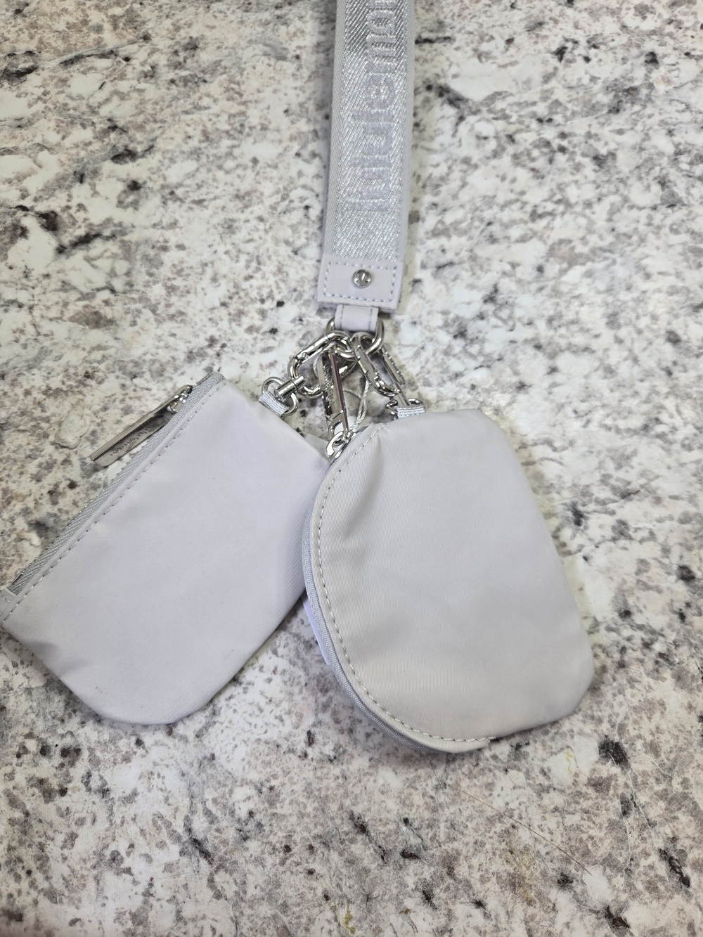lululemon Dual Pouch Wristlet Gray - Picture 4 of 8
